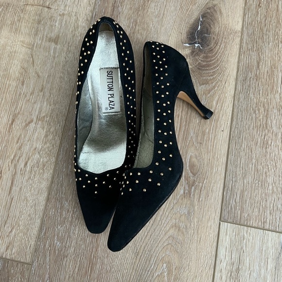 VINTAGE Sutton Plaza Black Suede Heels Size 7.5 - Picture 5 of 8